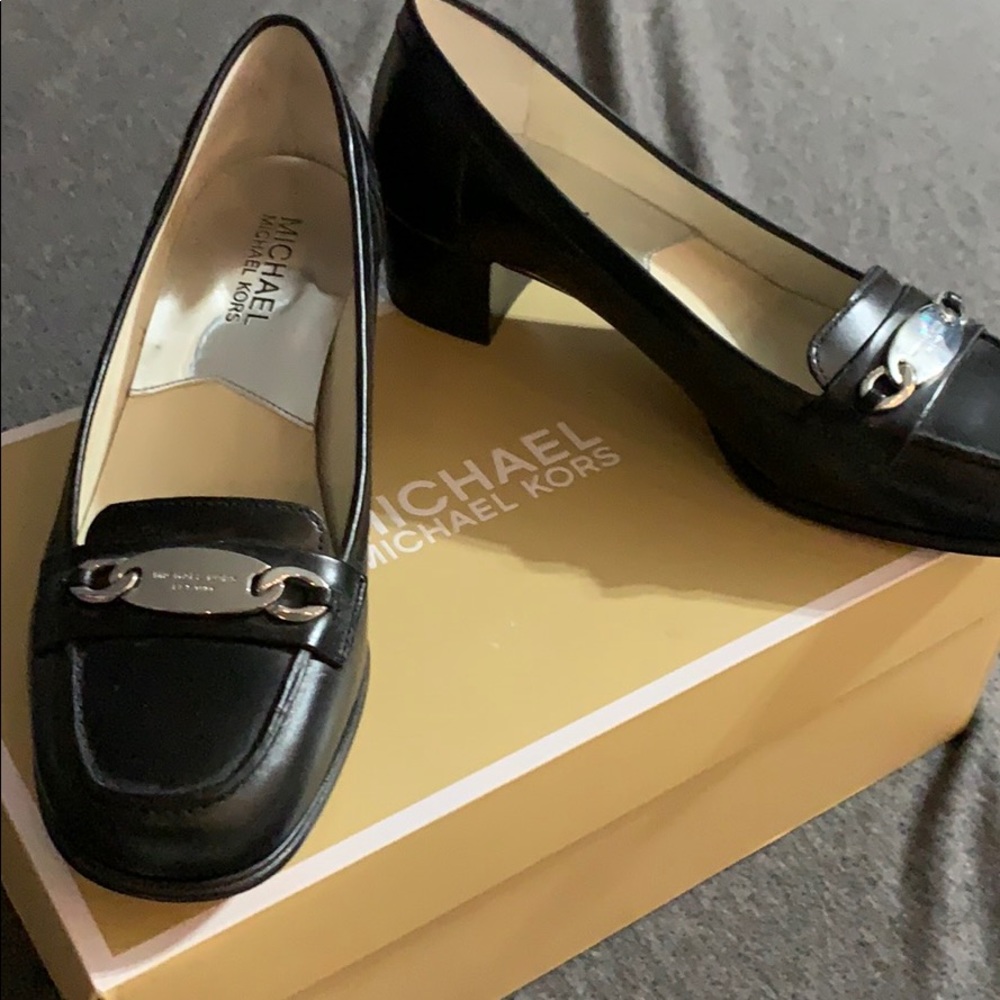 MICHAEL KORS LAINEY MID LOAFER